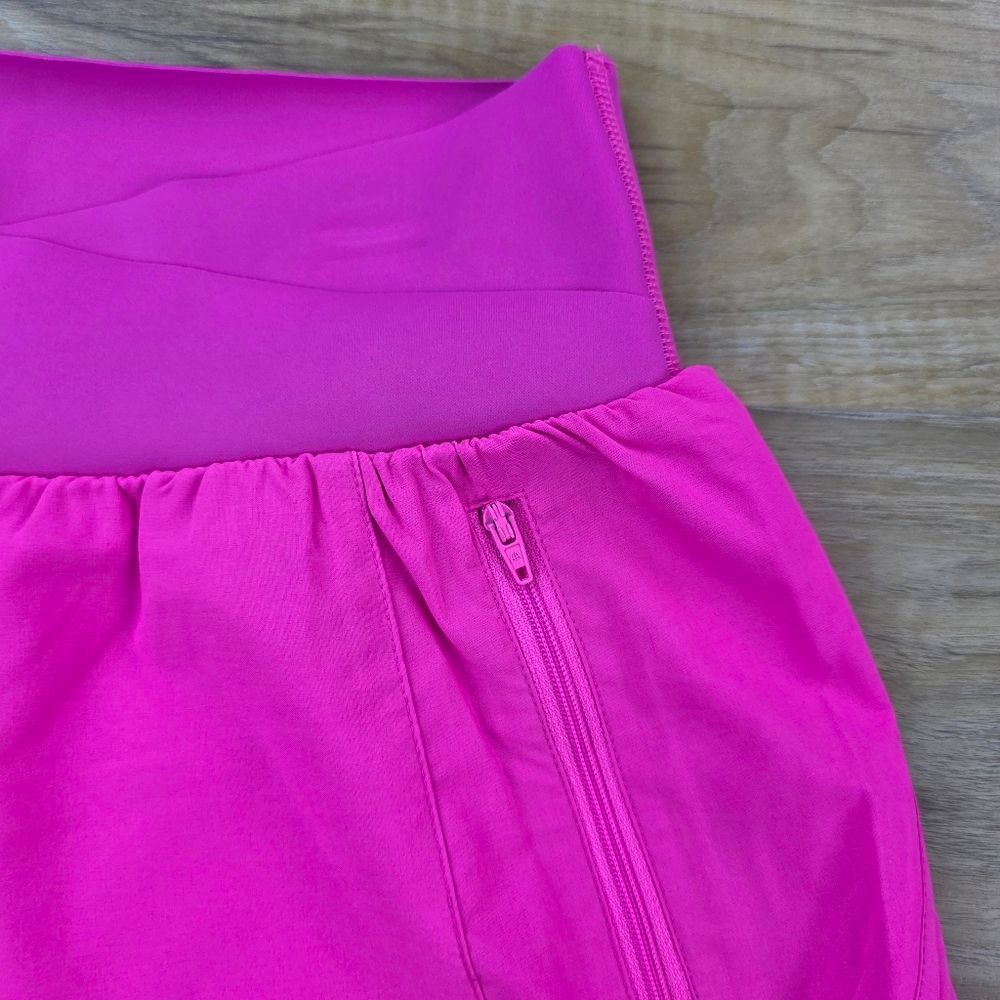 💬☔️🔥NWT Neon Pink High Waist Running Shorts Medium - Picture 8 of 11